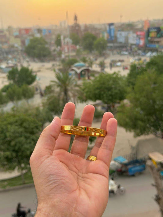 Trendy GUCCI Bracelet + Free Ring!